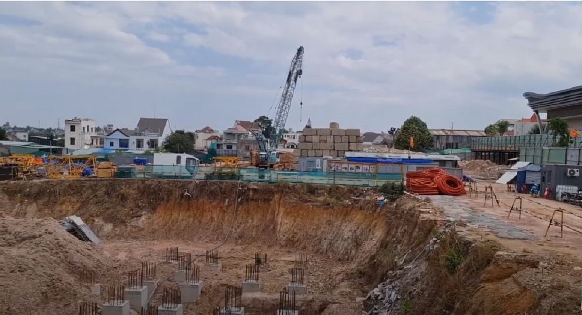 Tiến độ thi công bên trong dự án