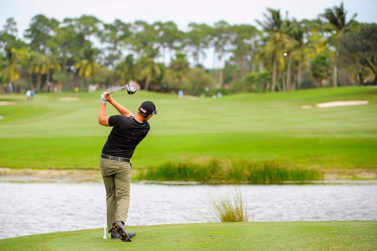 Đánh golf mặt nước tại Sunneva Đà Nẵng