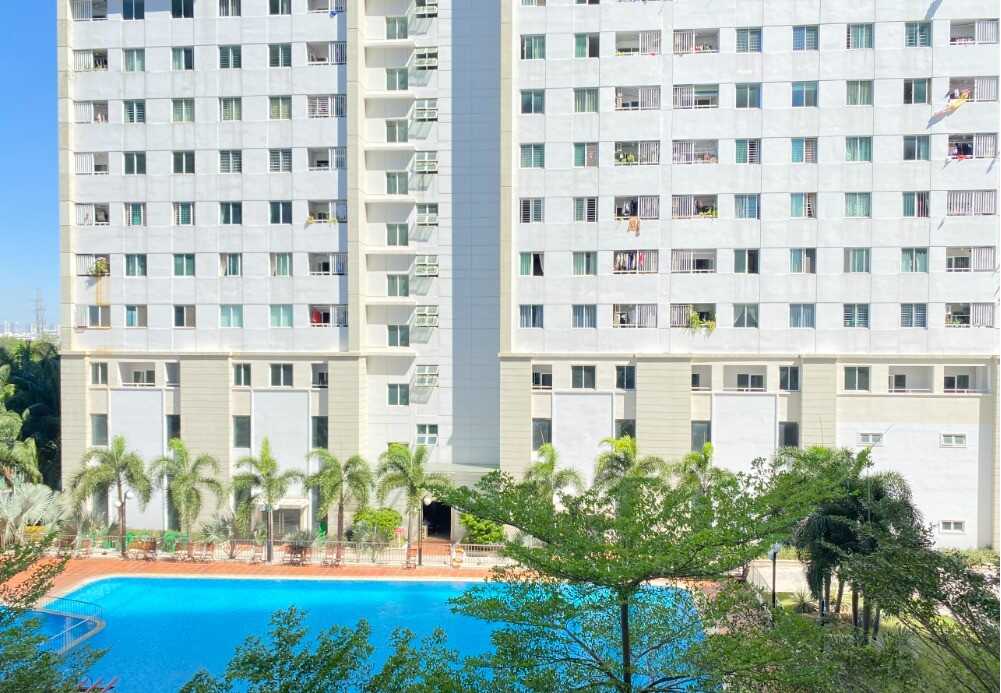 Hồ bơi bên trong dự án