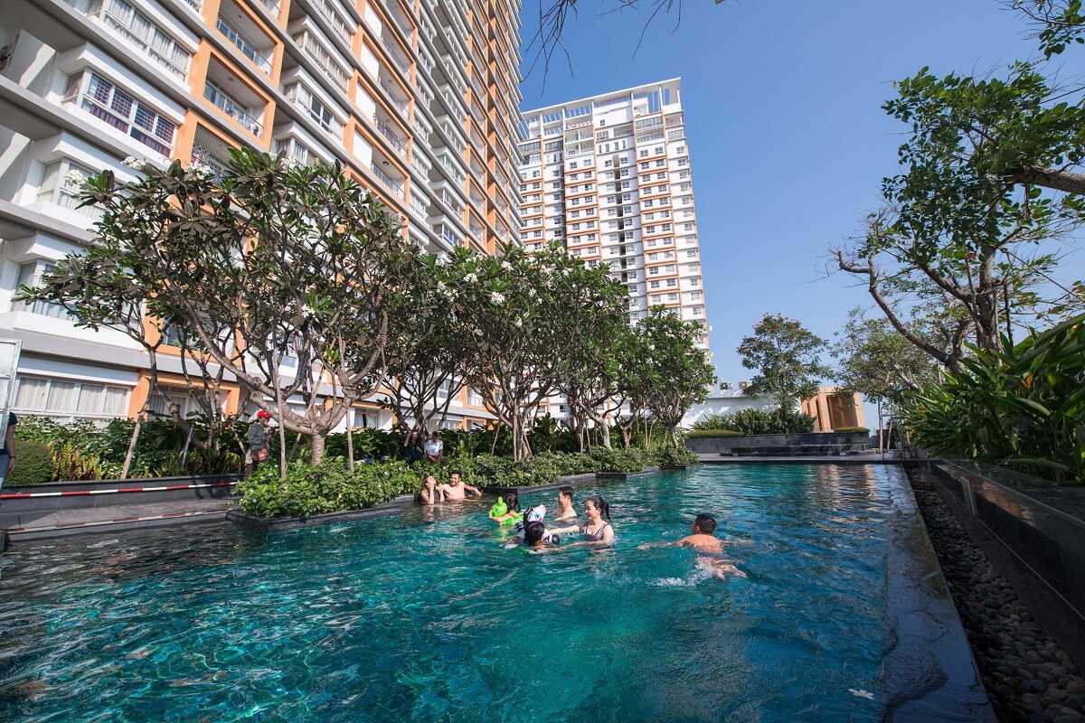 Bể bơi ngoài trời của dự án