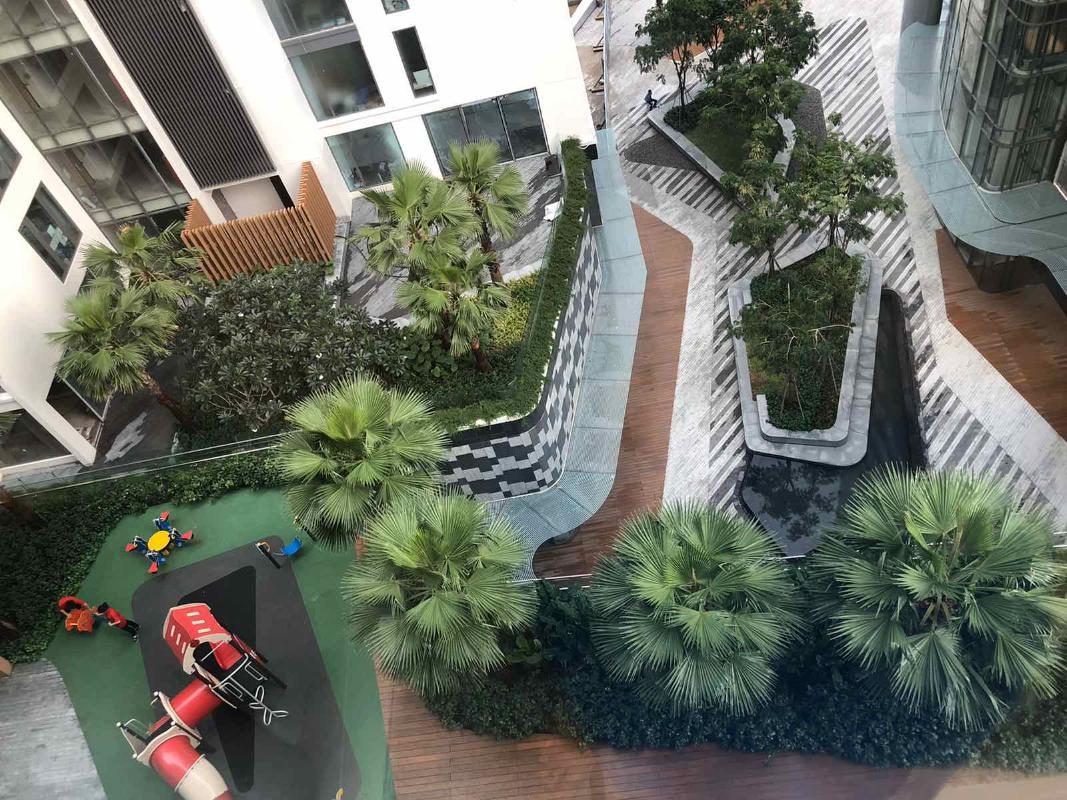 Khu vui chơi ngoài trời và không gian xanh