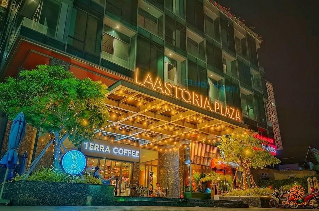 Khu cà phê ăn uống bên dưới tầng 1