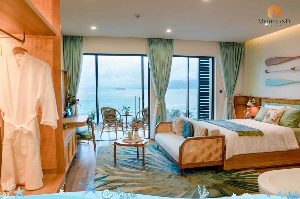 Phòng ngủ với cửa sổ lớn