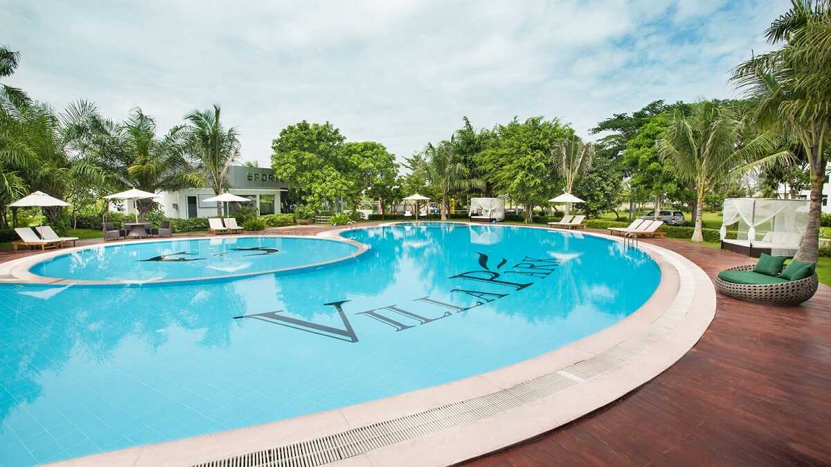 Hồ bơi bên trong dự án Villa Park