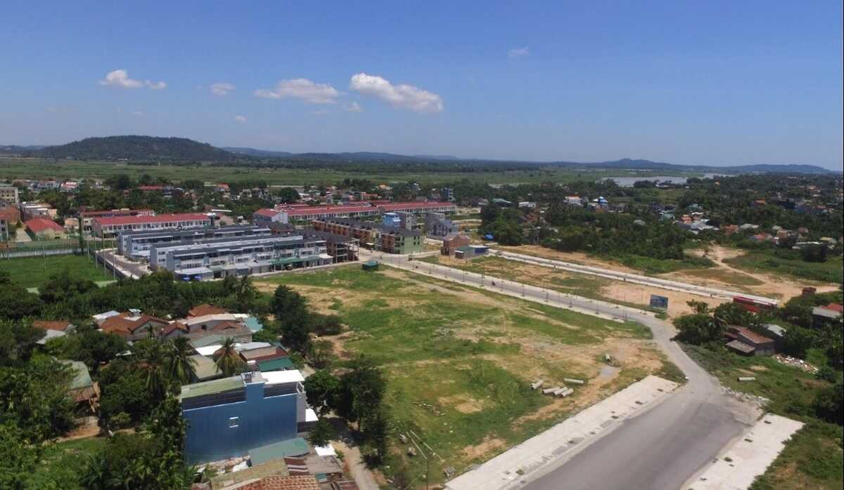 Đất ở và đất sản xuất kinh doanh phải nộp thuế