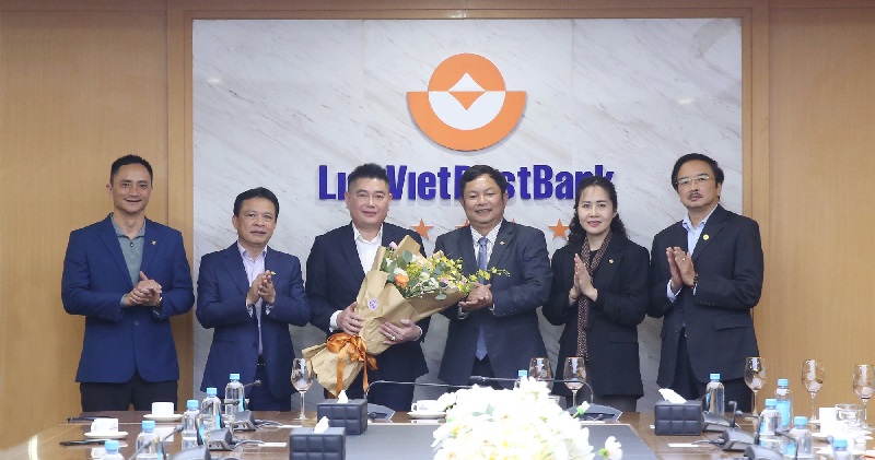 Bầu Thụy được bổ nhiệm làm Chủ tịch LienVietPostBank