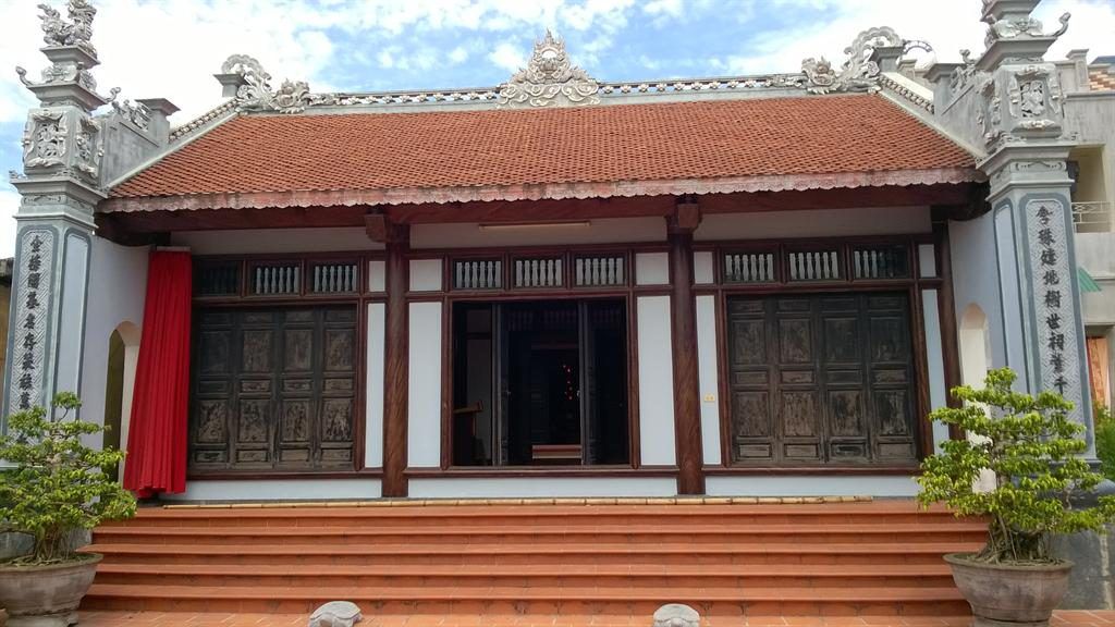 Nhà 3 gian thiết kế 2 cột đồng trụ mang lại cảm giác an toàn