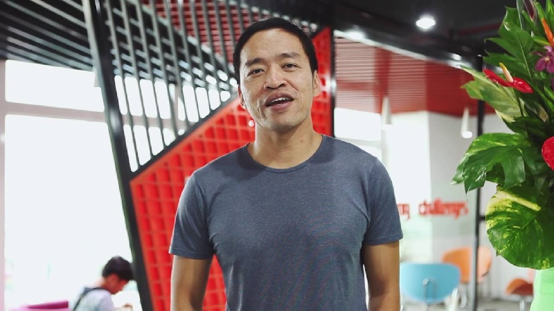 Lê Hồng Minh hợp tác với Rever