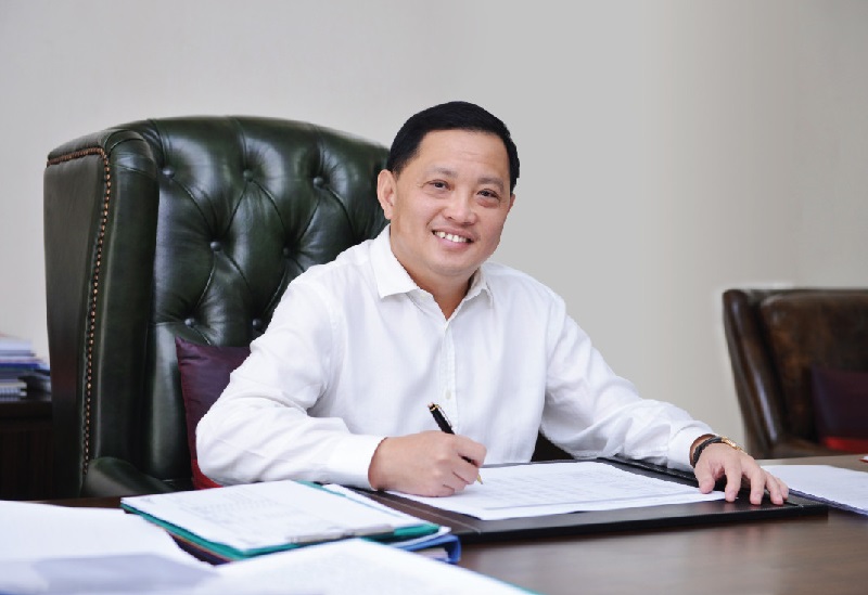 Doanh nhân Nguyễn Văn Đạt tham gia vào ngành vận tải biển