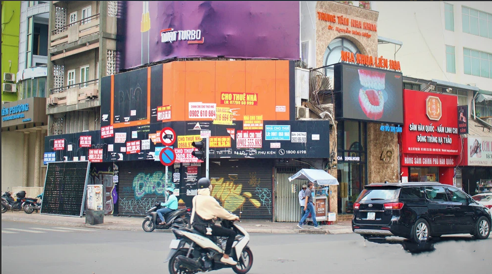 Thuê mặt bằng ngay ngã ba, ngã tư