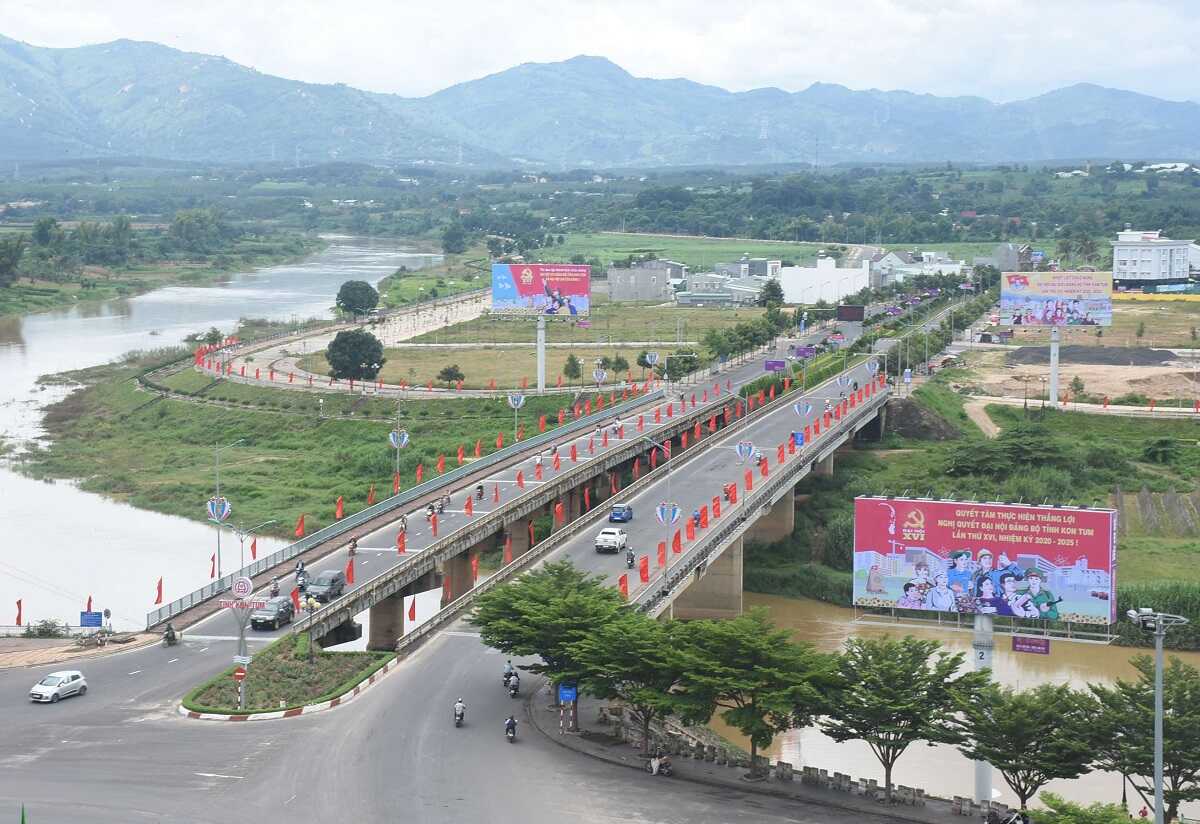 Hạ tầng giao thông Kon Tum được đầu tư bài bản