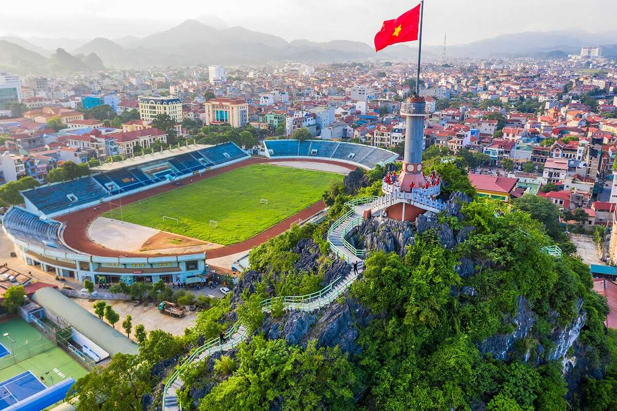 Lạng Sơn là tỉnh thuộc biên giới phía Bắc Việt Nam