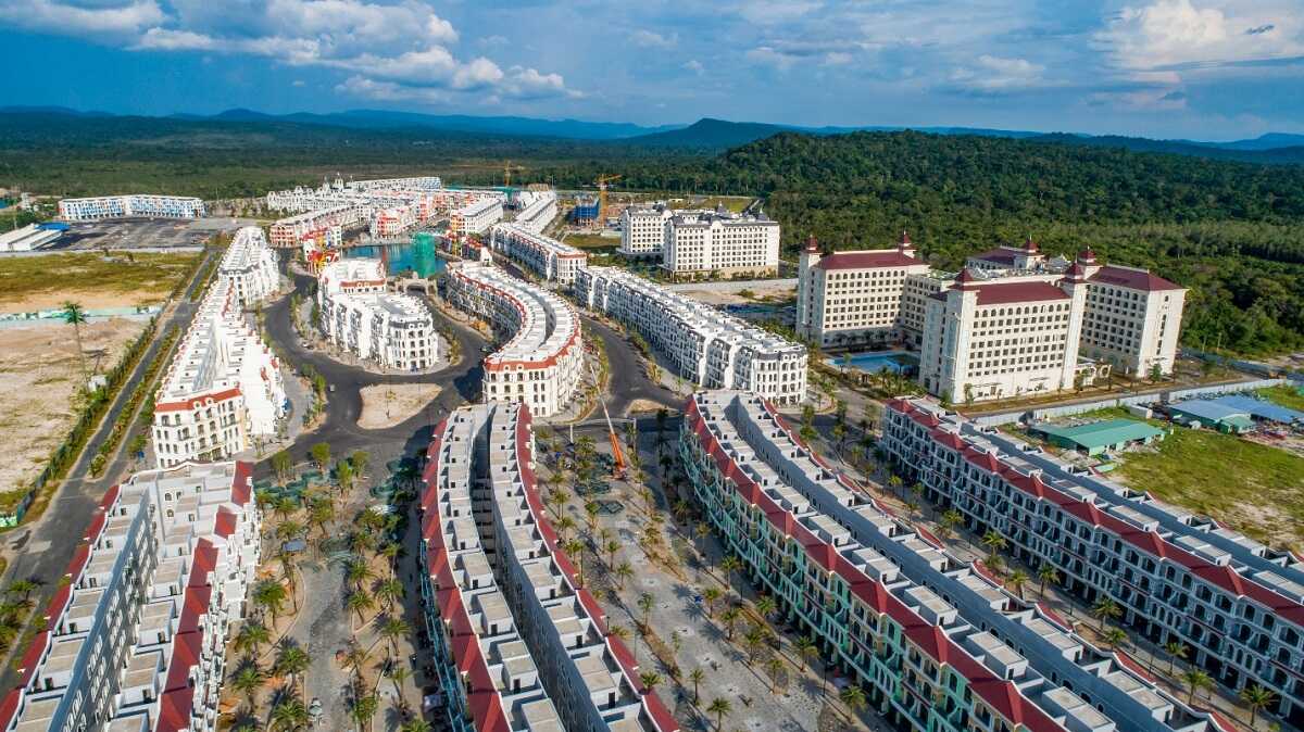 Tiểu khu Địa Trung Hải gồm 4 dãy shophouse