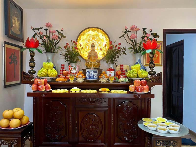 Nhà hướng Đông Bắc đặt bàn thờ hướng nào
