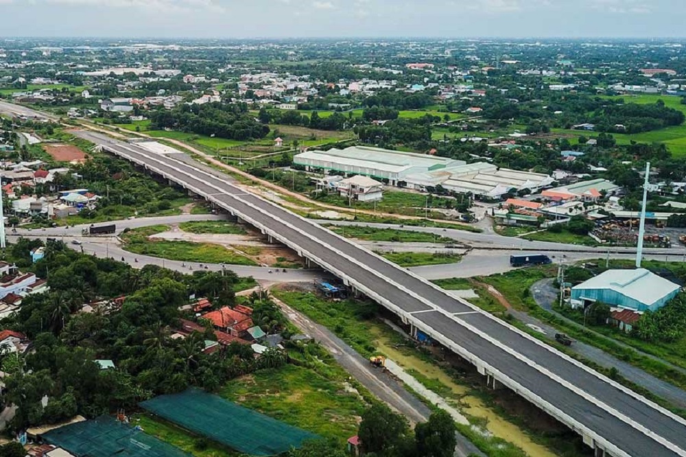 cao tốc bến lức long thành