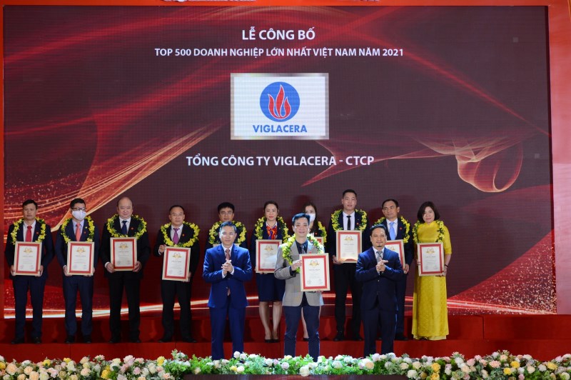 Tổng Công ty Viglacera nhận thưởng Top 500 doanh nghiệp lớn nhất Việt Nam